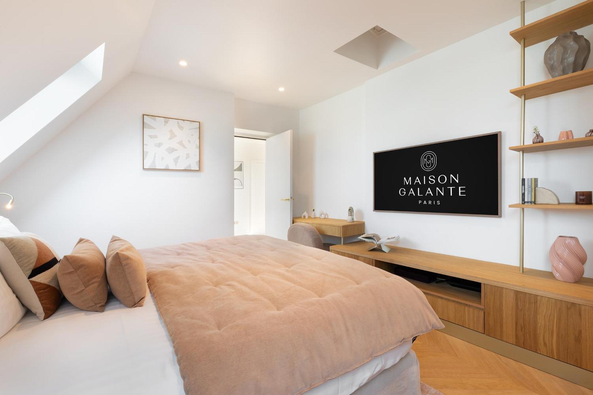 Appartement Maison Galante's With Services In La Madeleine - Opera *