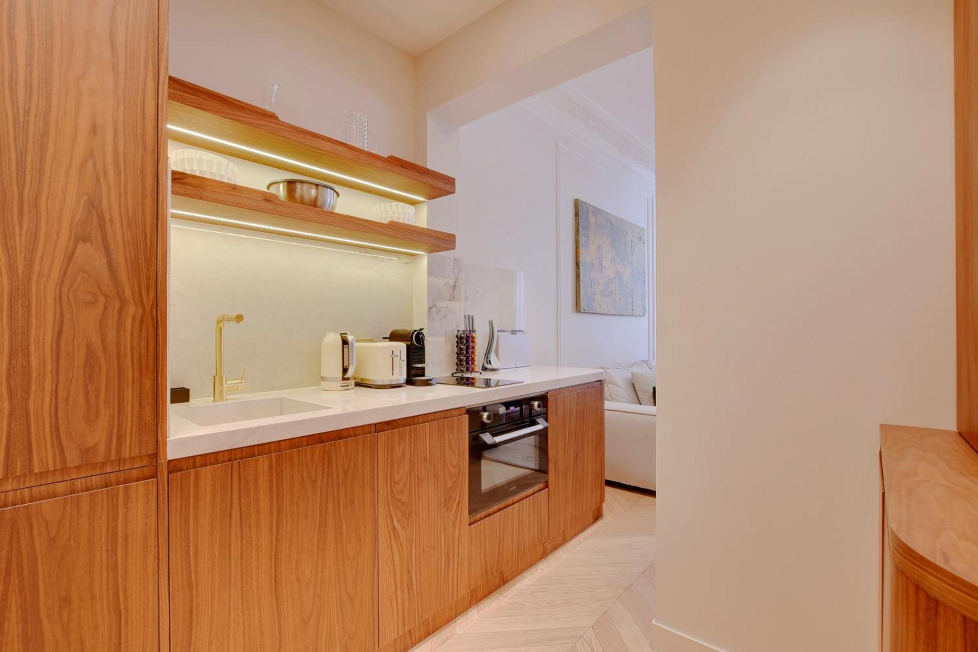 Maison Galante's With Services In La Madeleine - Opera Apartment *