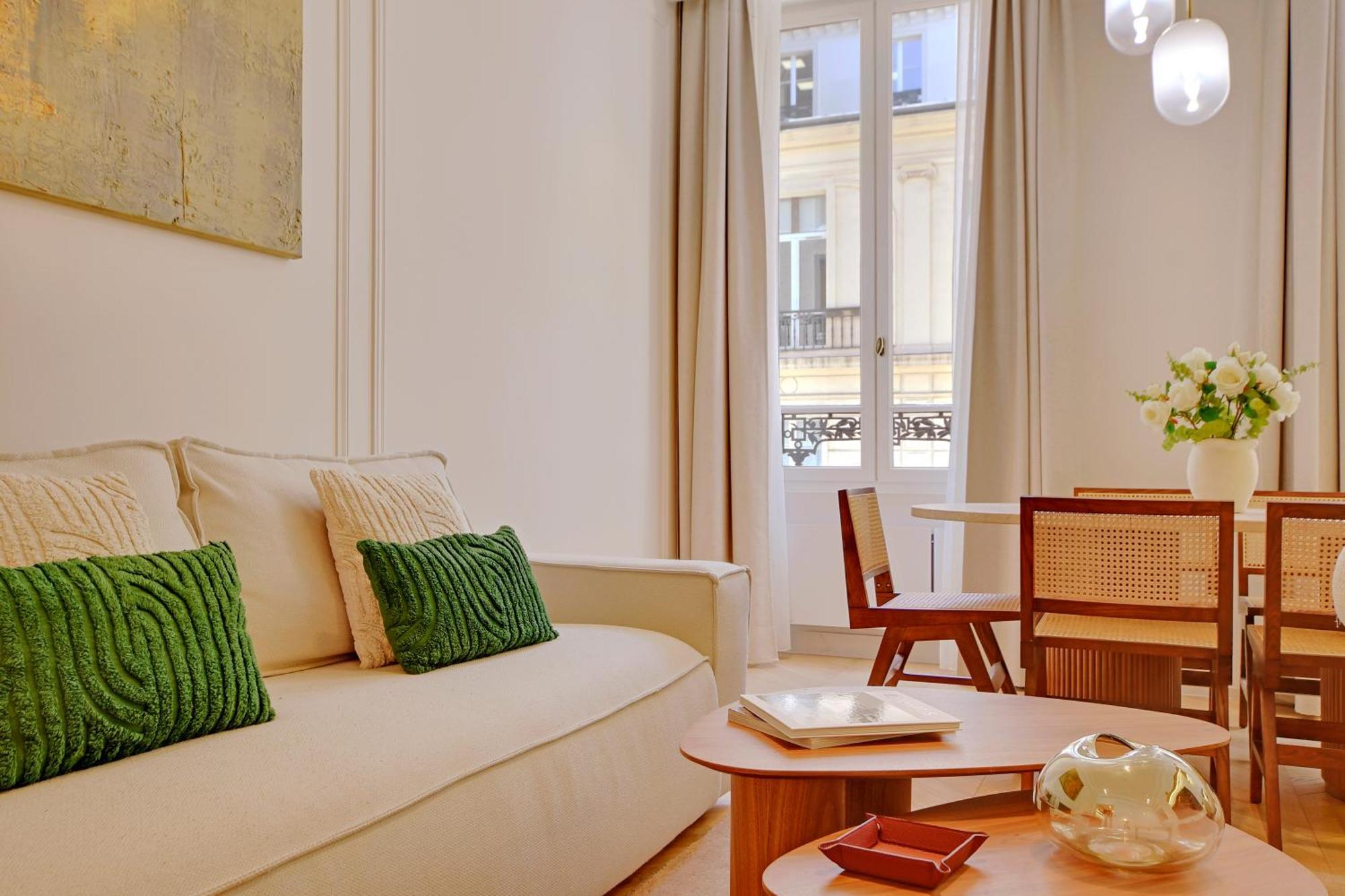 Apartment Maison Galante's With Services In La Madeleine - Opera
