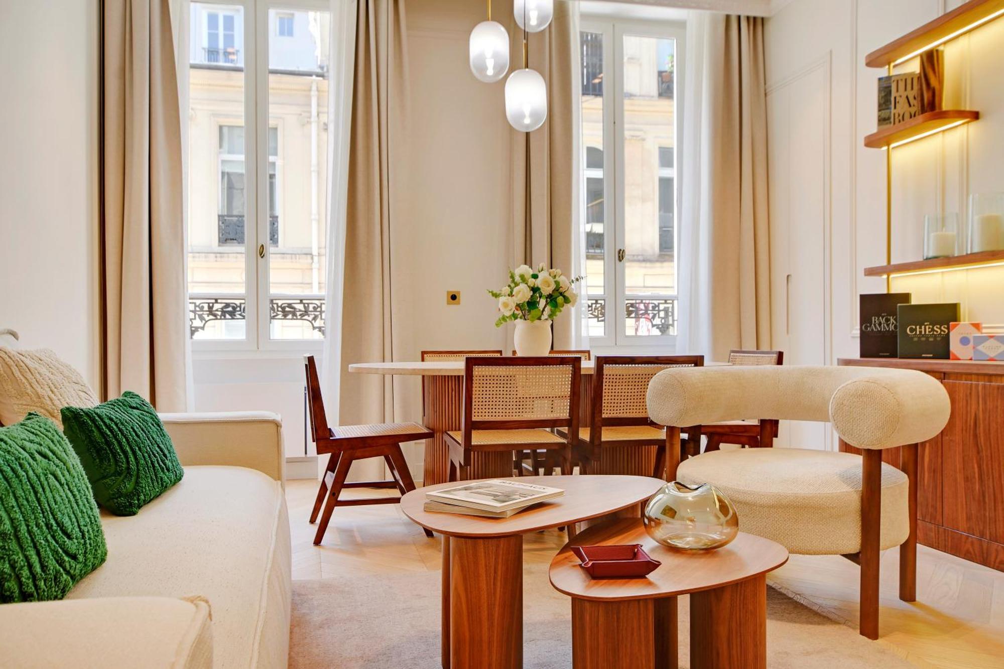 Maison Galante's With Services In La Madeleine - Opera *